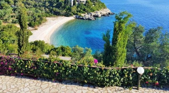 Villa Eos Ґайос Екстер'єр фото